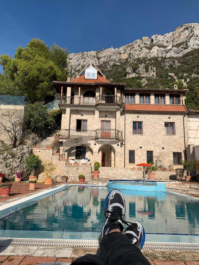 Villa Celaj “The Castle” Krujë Extérieur photo